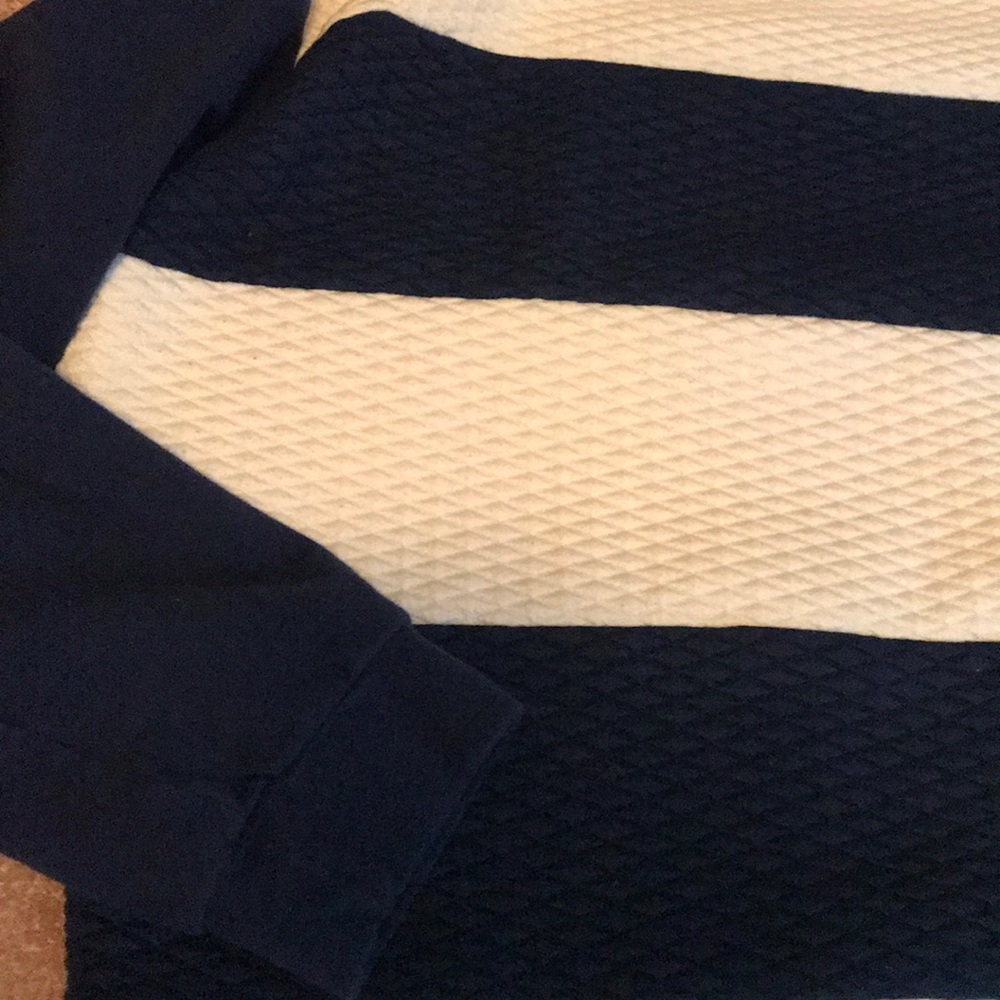 Color block top - Picture 3 of 6